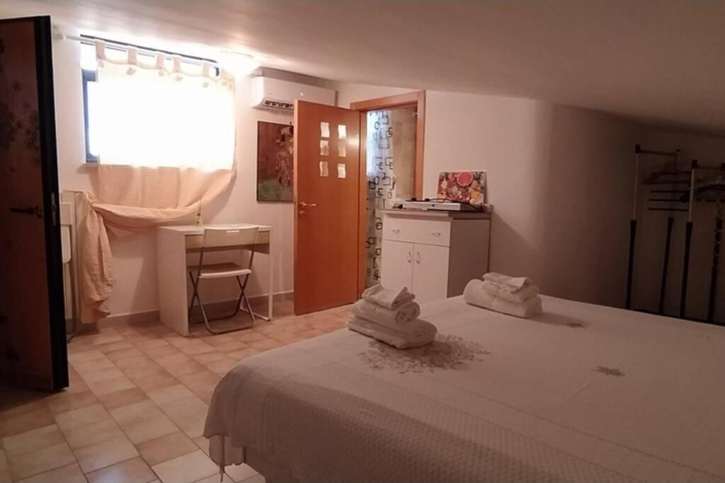 Апартаменты Via Pisa 20 Mansarda Бари Экстерьер фото
